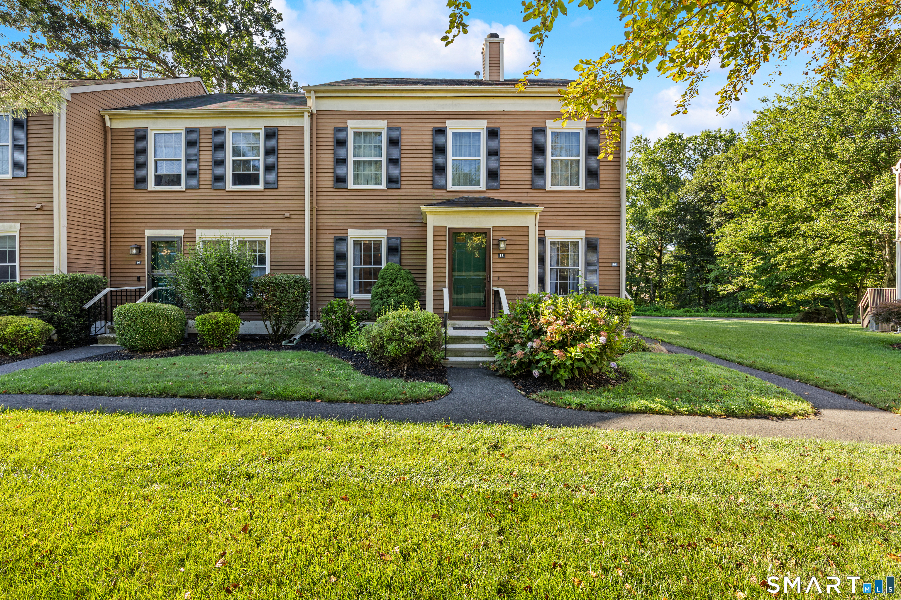 12 Foxbridge Village Road Branford CT 06405