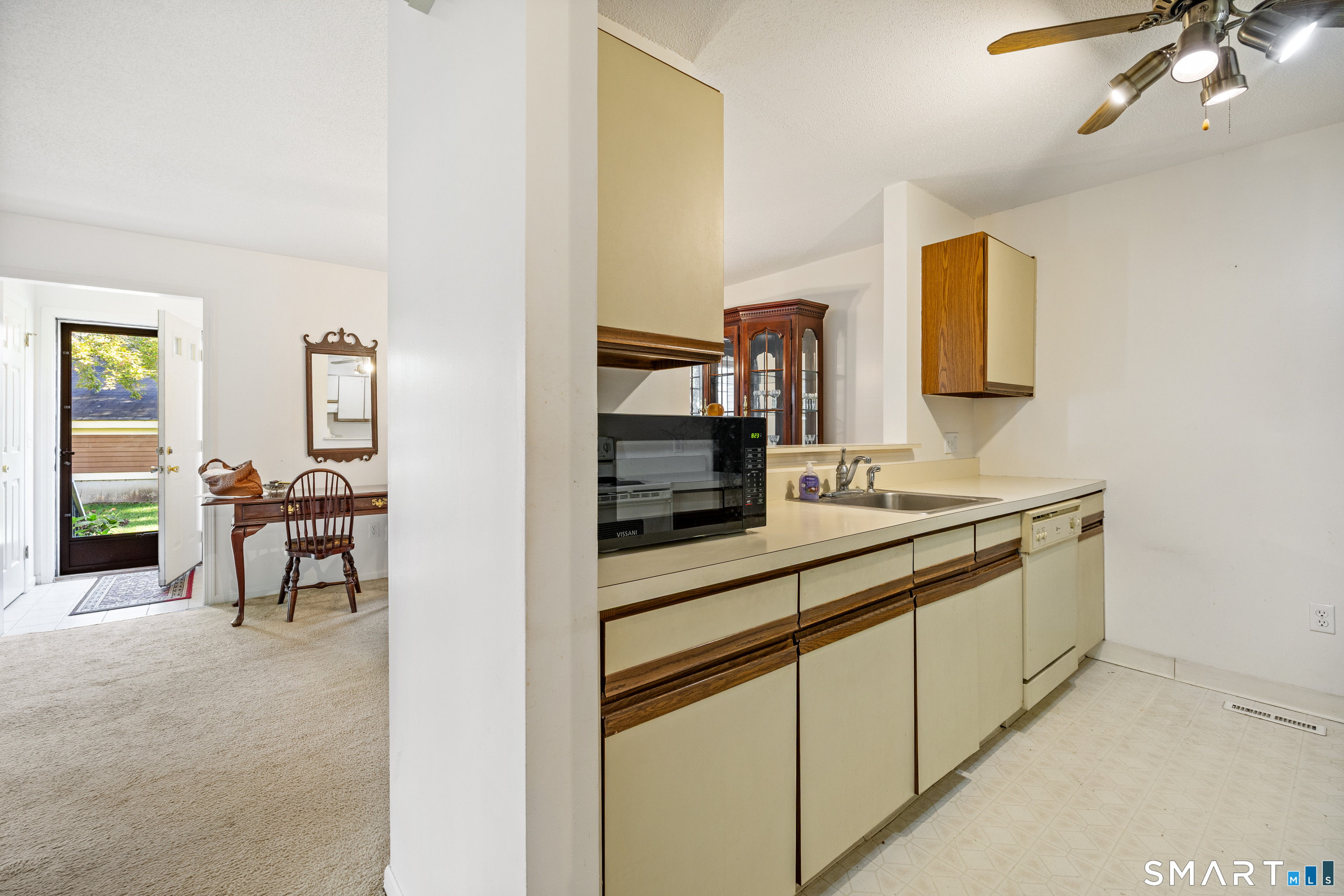 12 Foxbridge Village Road Branford CT 06405