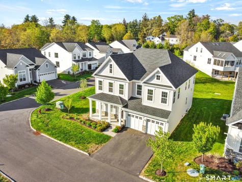 19 Enclave Circle Newtown CT 06470