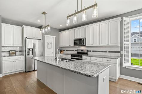 19 Enclave Circle Newtown CT 06470