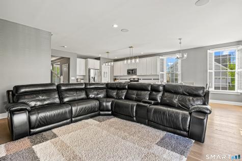 19 Enclave Circle Newtown CT 06470