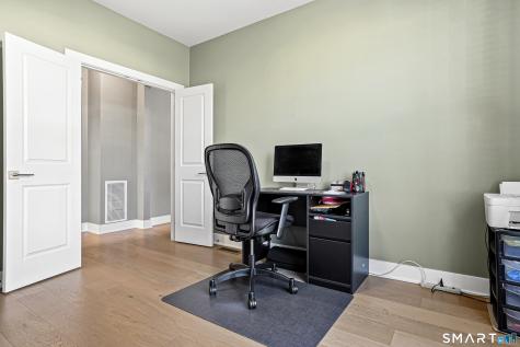 19 Enclave Circle Newtown CT 06470