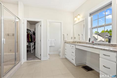 19 Enclave Circle Newtown CT 06470