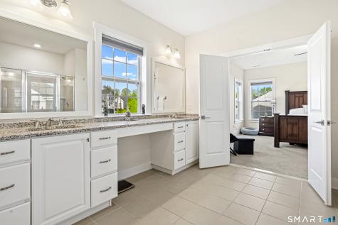 19 Enclave Circle Newtown CT 06470
