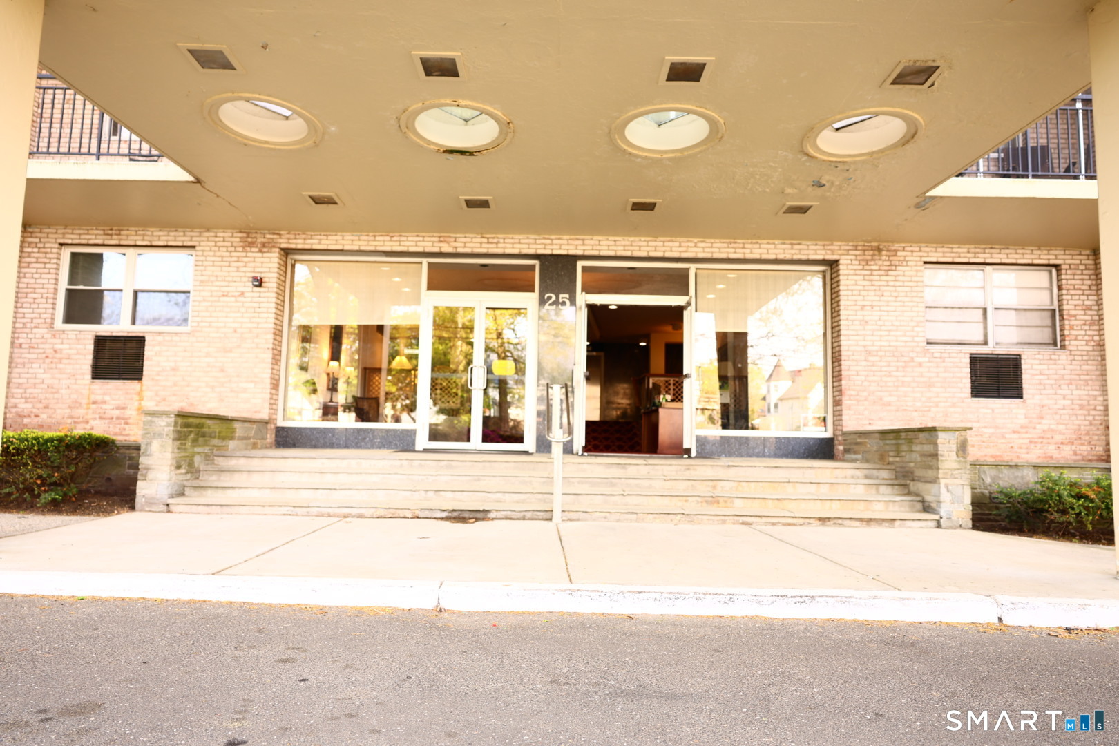 25 Cartright Street Bridgeport CT 06604