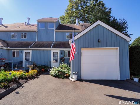 104 Black Birch Court Shelton CT 06484