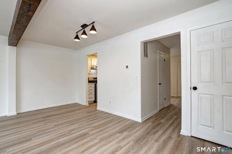42 Ferry Court Stratford CT 06615
