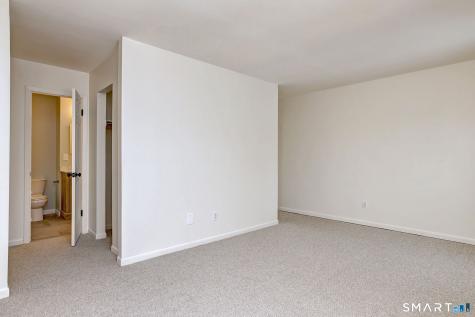 42 Ferry Court Stratford CT 06615