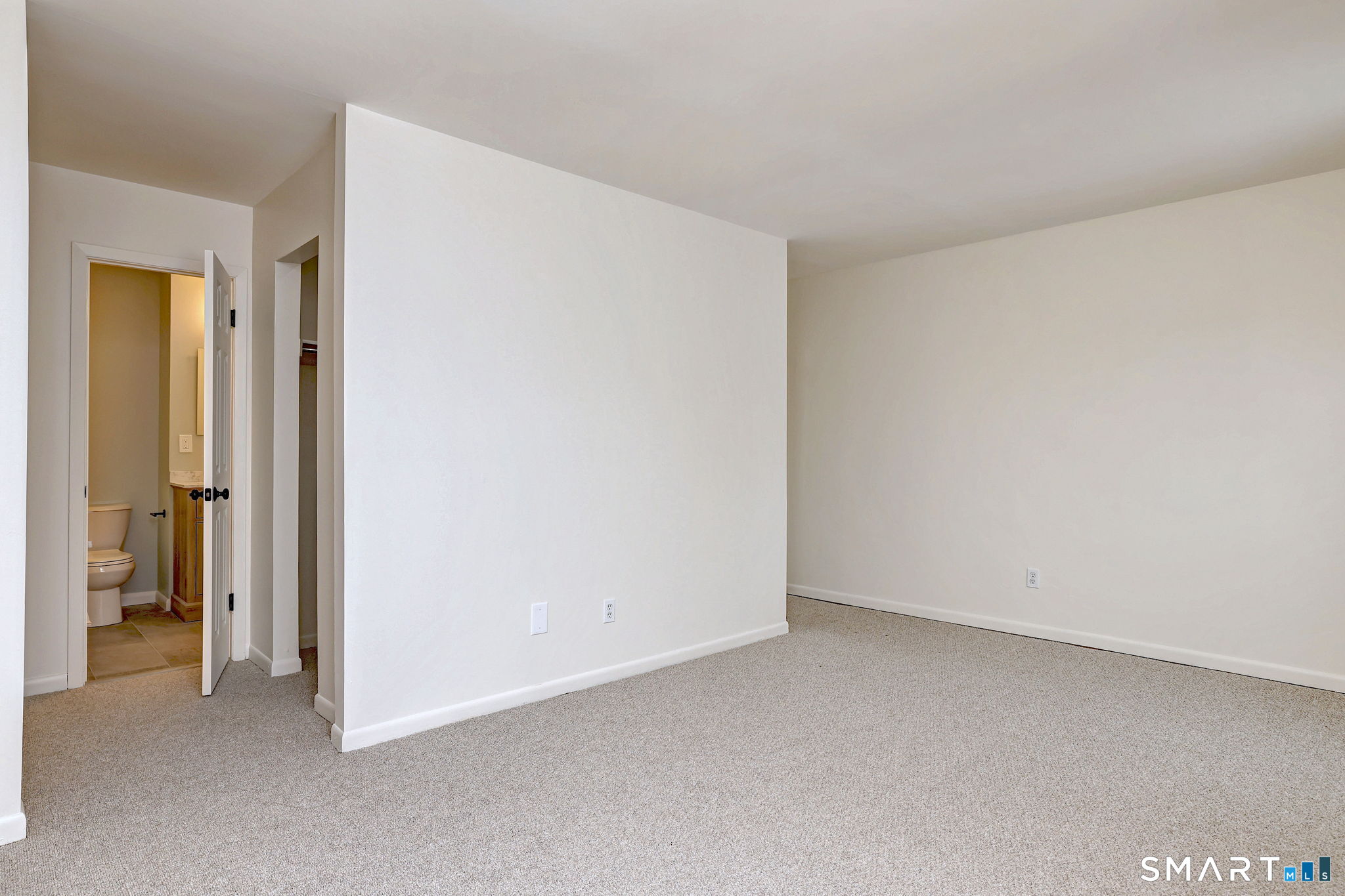 42 Ferry Court Stratford CT 06615