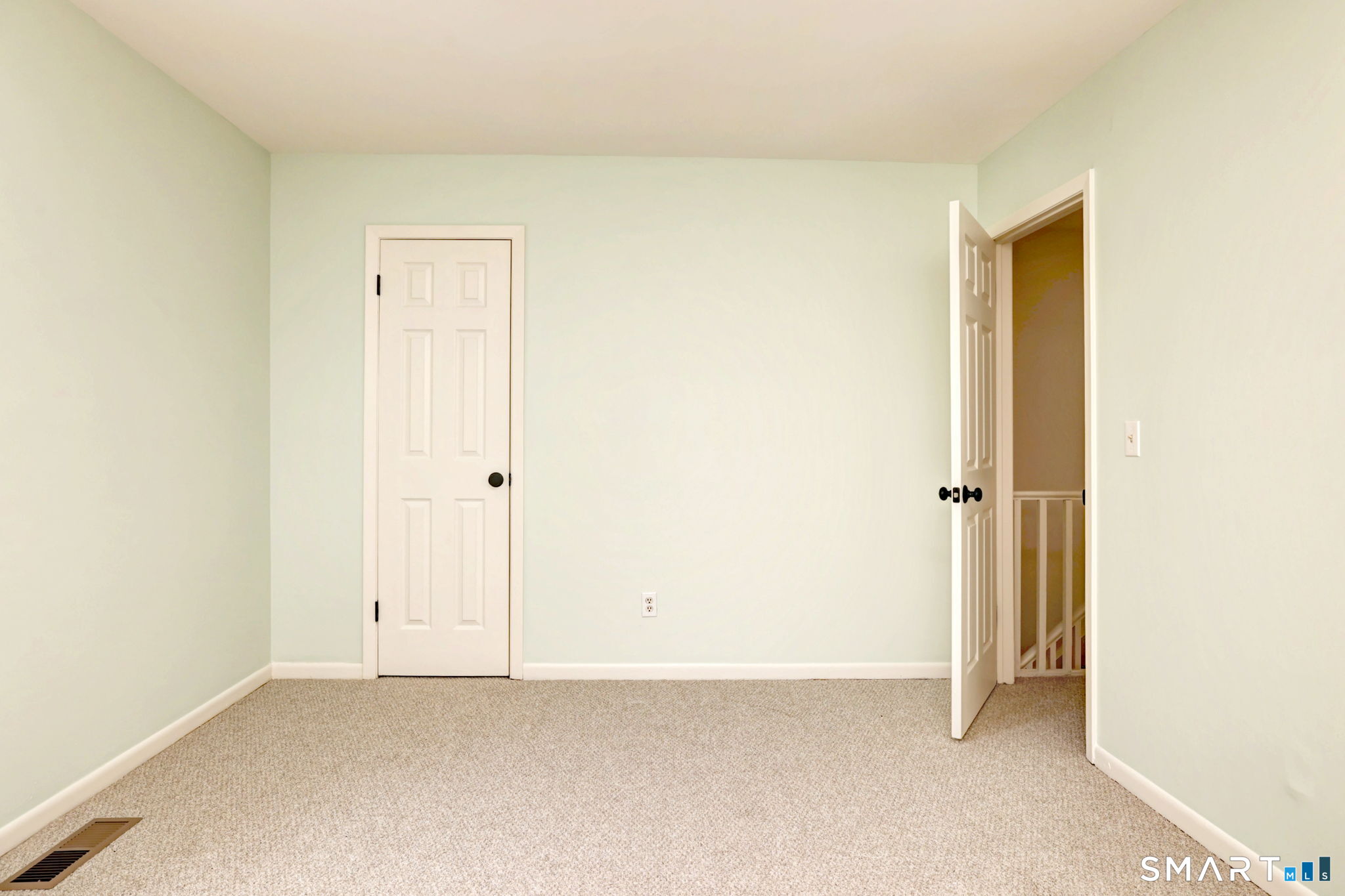 42 Ferry Court Stratford CT 06615