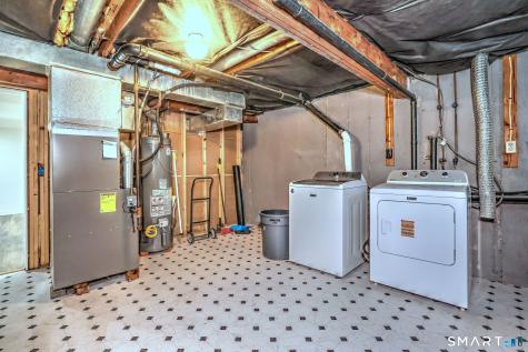 42 Ferry Court Stratford CT 06615