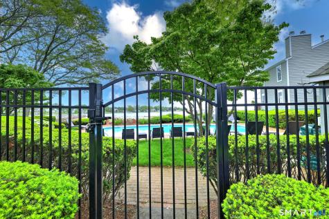42 Ferry Court Stratford CT 06615