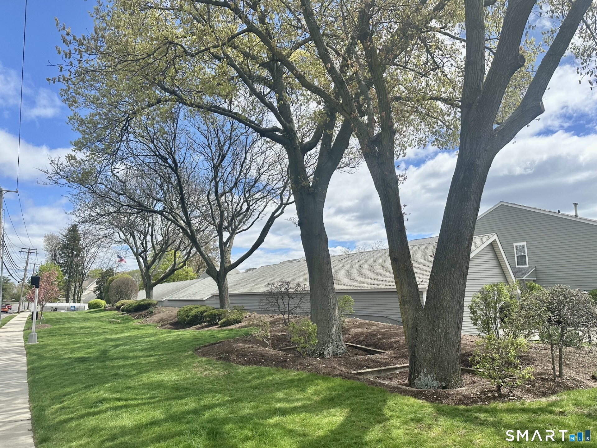 42 Ferry Court Stratford CT 06615