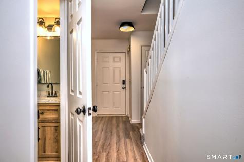 42 Ferry Court Stratford CT 06615