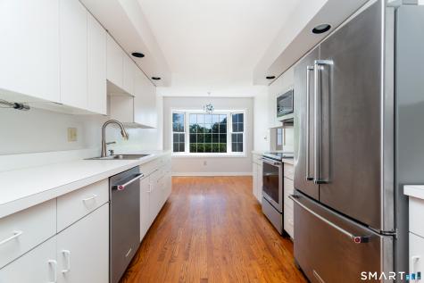 170 Glengarry Road Fairfield CT 06825