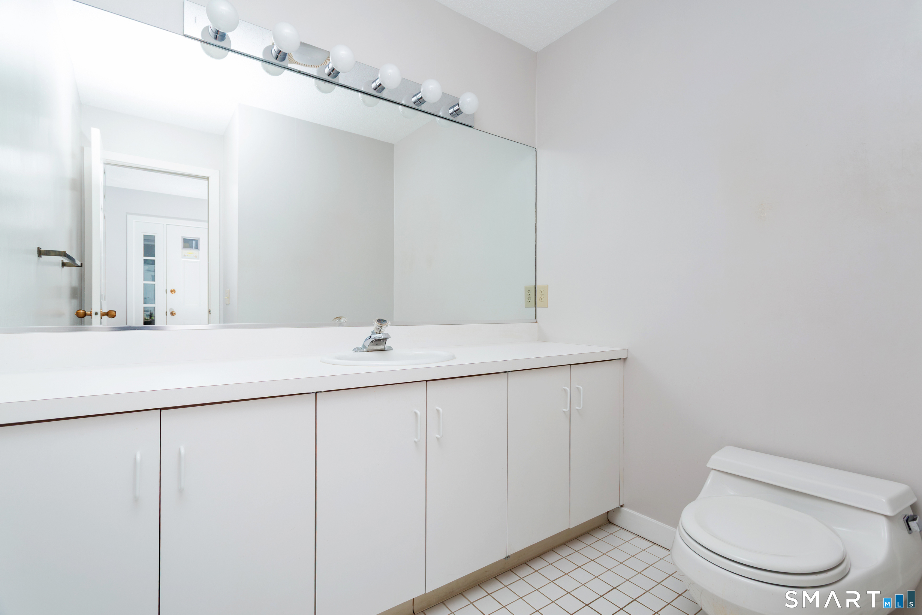 170 Glengarry Road Fairfield CT 06825