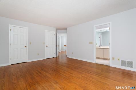 170 Glengarry Road Fairfield CT 06825
