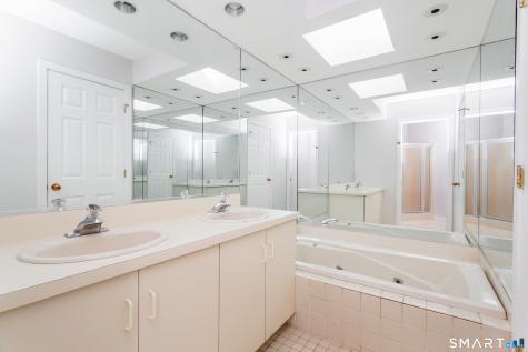 170 Glengarry Road Fairfield CT 06825