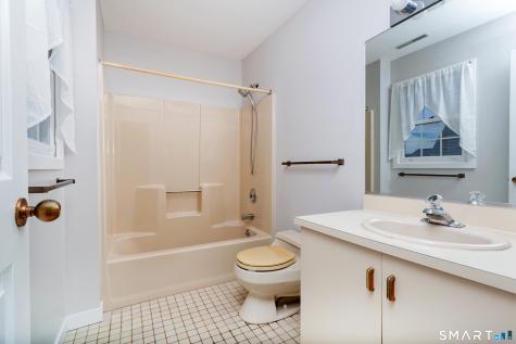 170 Glengarry Road Fairfield CT 06825