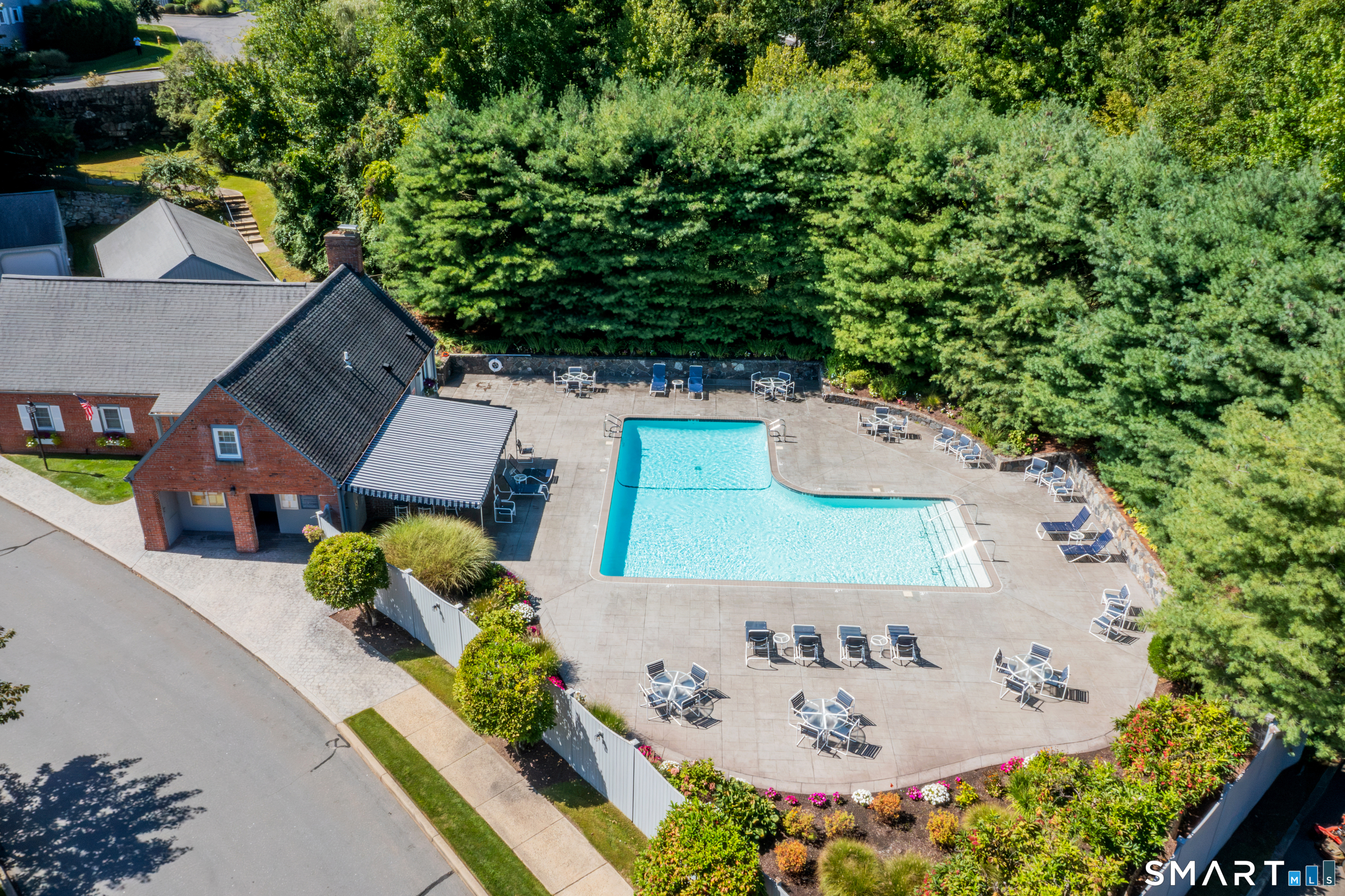 170 Glengarry Road Fairfield CT 06825