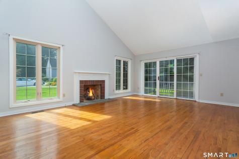 170 Glengarry Road Fairfield CT 06825