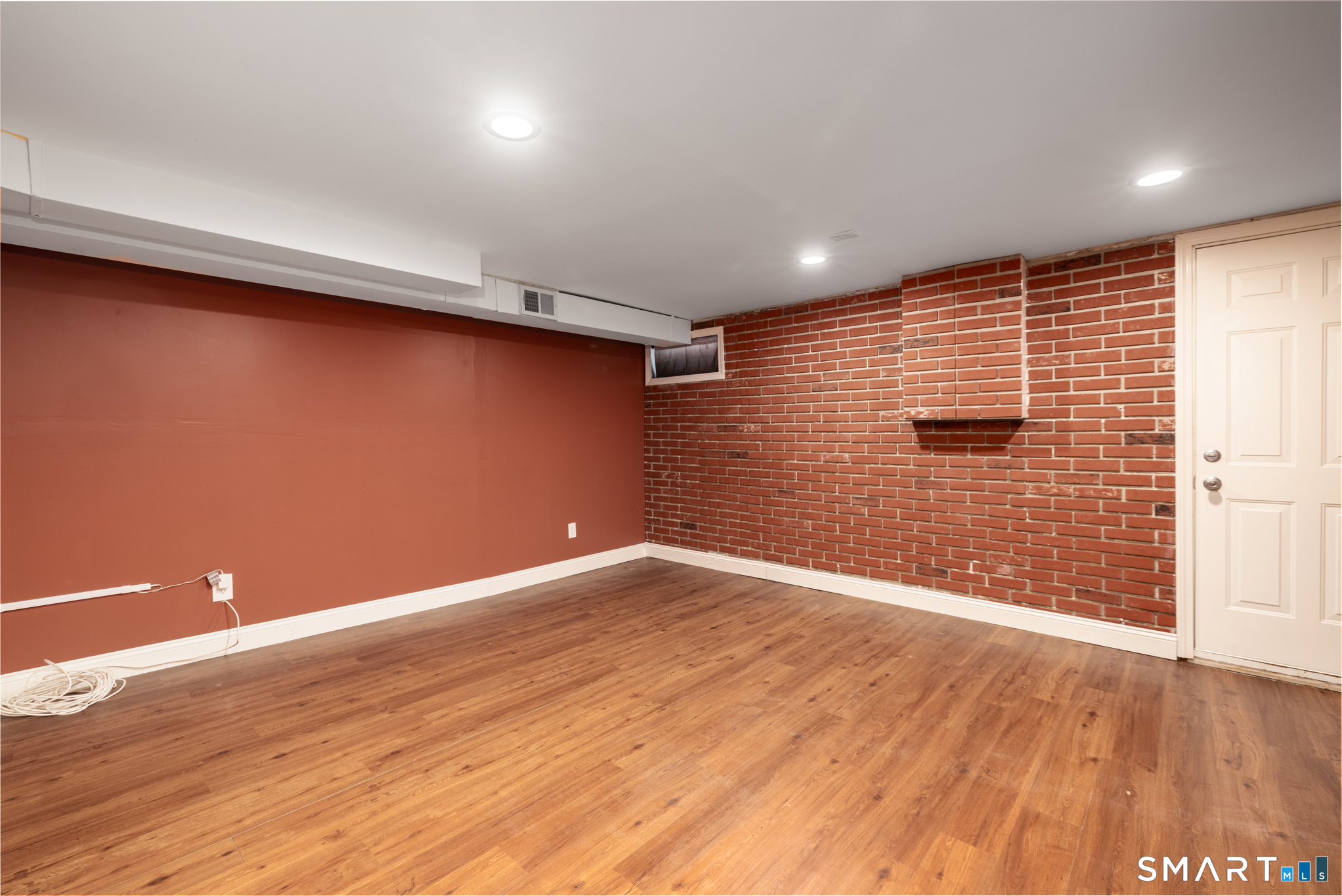 121 Seemans Lane Milford CT 06460