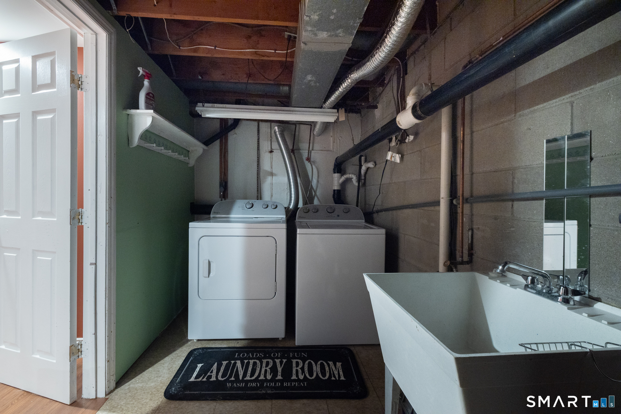 121 Seemans Lane Milford CT 06460