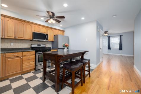 121 Seemans Lane Milford CT 06460