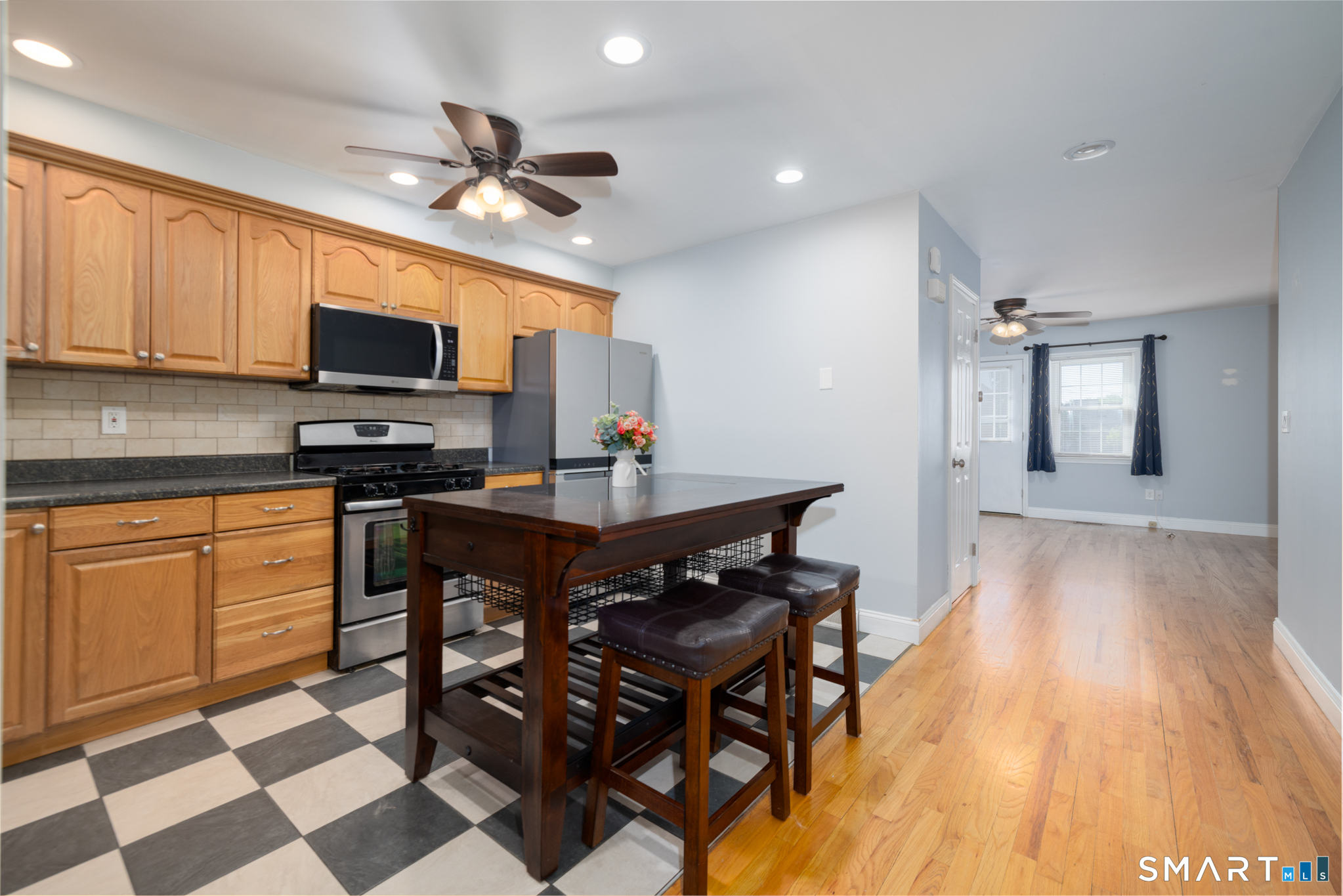 121 Seemans Lane Milford CT 06460