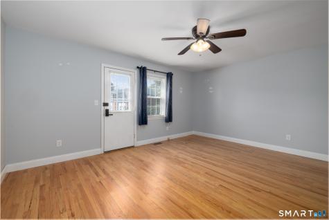 121 Seemans Lane Milford CT 06460