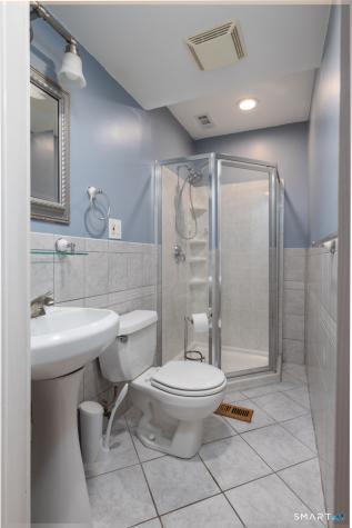 121 Seemans Lane Milford CT 06460
