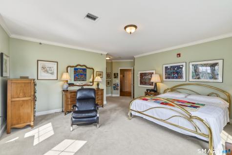25 Cassandra Boulevard West Hartford CT 06107