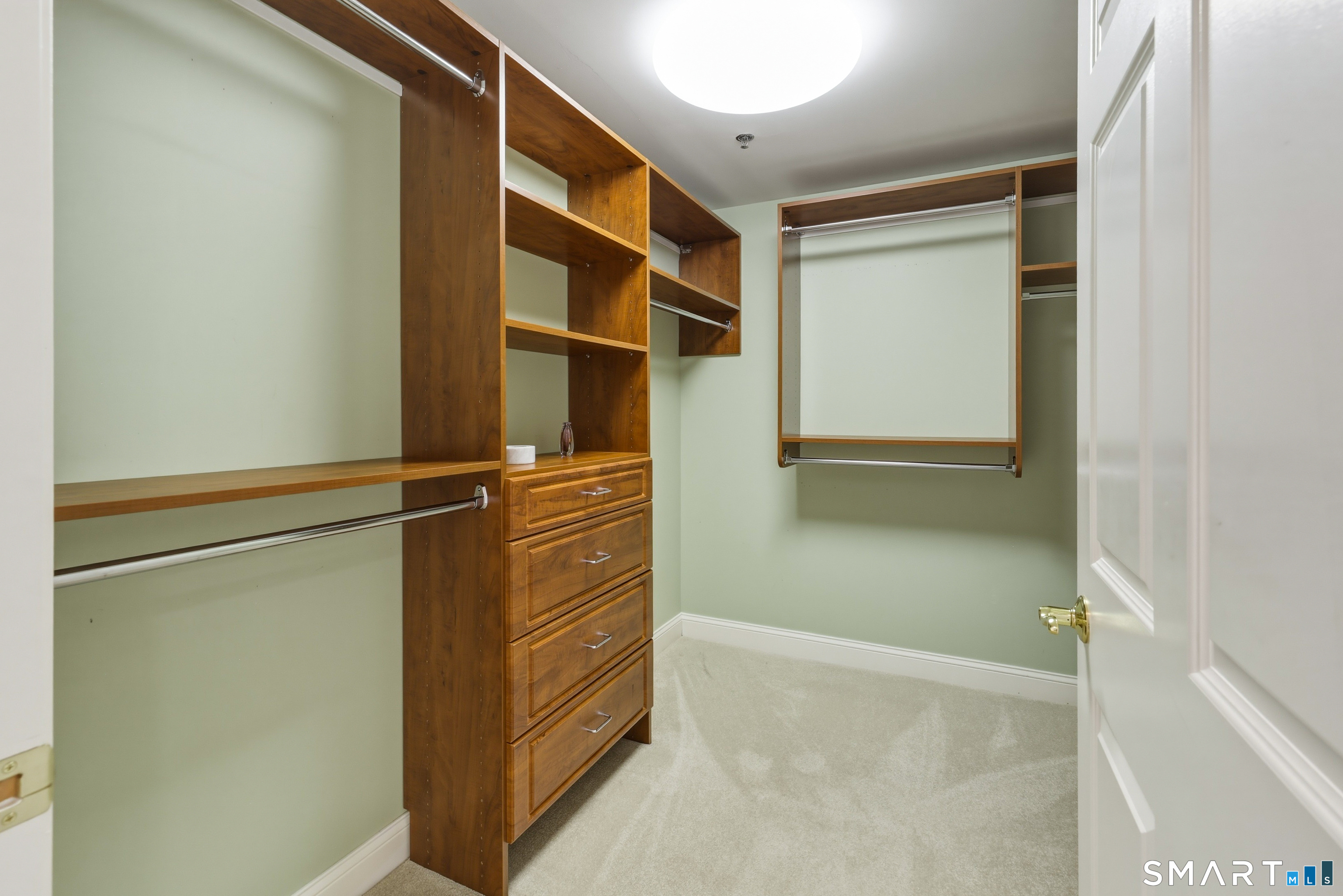 25 Cassandra Boulevard West Hartford CT 06107