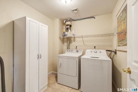 25 Cassandra Boulevard West Hartford CT 06107
