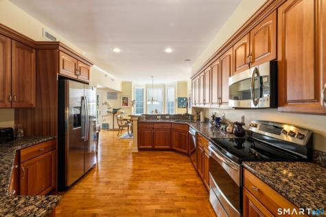 25 Cassandra Boulevard West Hartford CT 06107