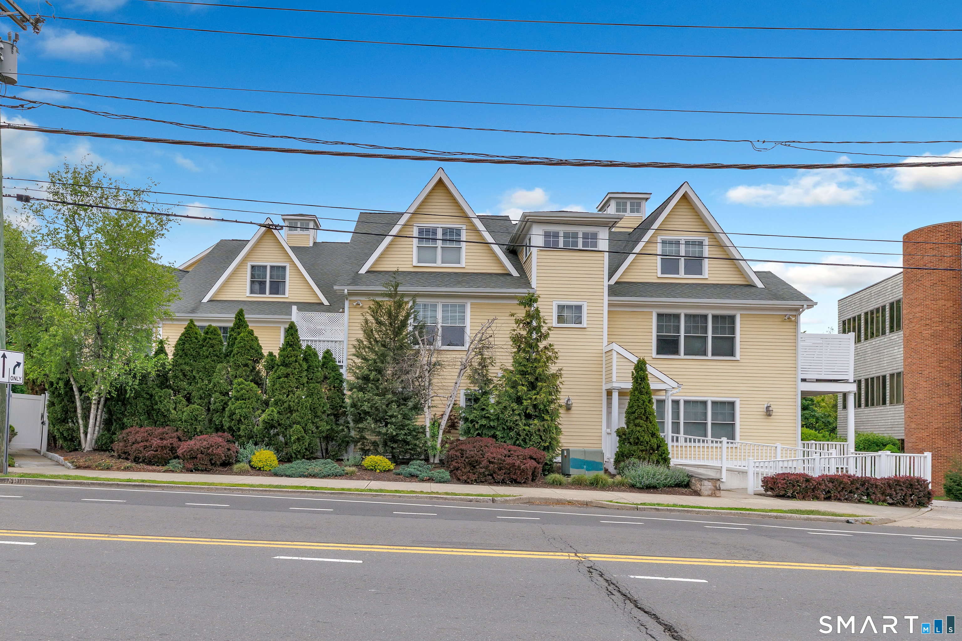 76 New Canaan Avenue Norwalk CT 06850
