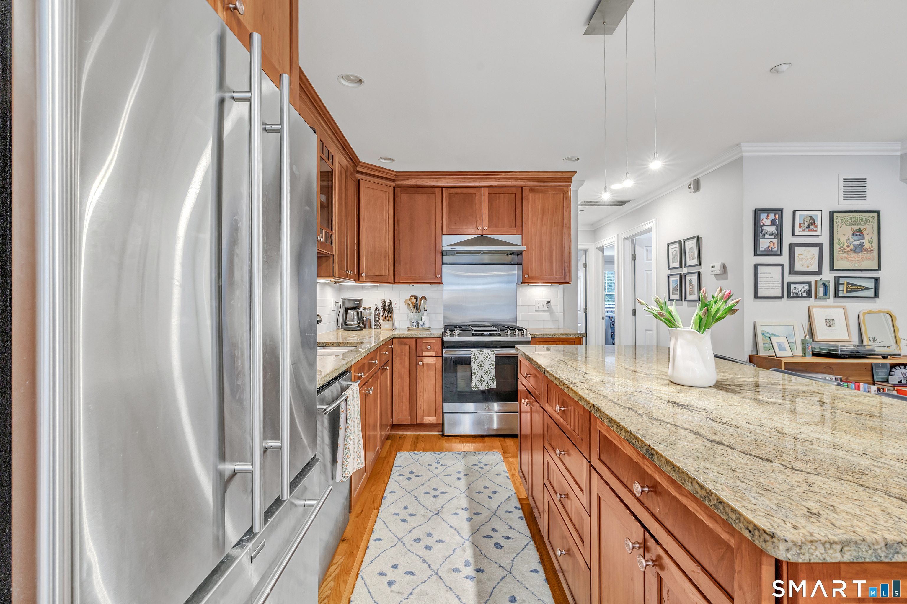76 New Canaan Avenue Norwalk CT 06850