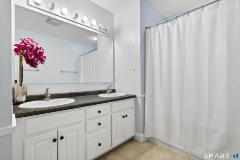 54 Briar Lane Norwich CT 06360