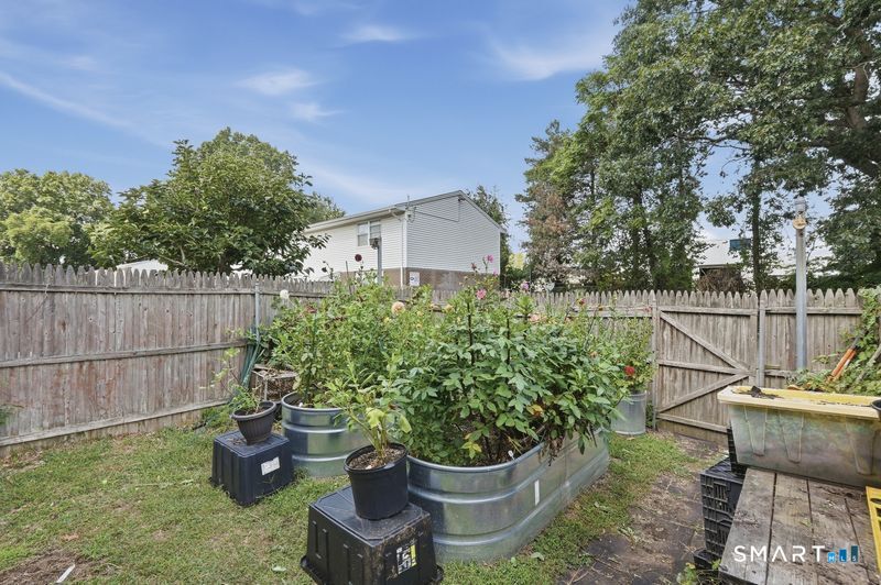 466 Middletown Avenue New Haven CT 06513