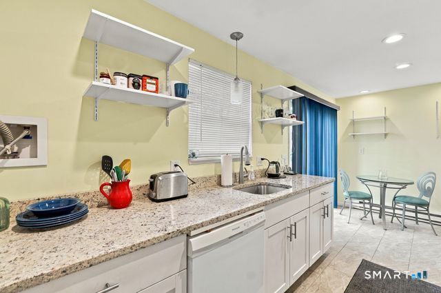 466 Middletown Avenue New Haven CT 06513
