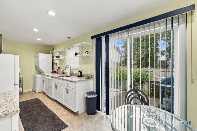 466 Middletown Avenue New Haven CT 06513
