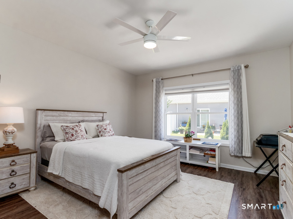 28 South Lakeside Drive Orange CT 06477