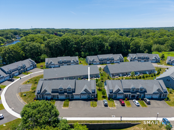 28 South Lakeside Drive Orange CT 06477