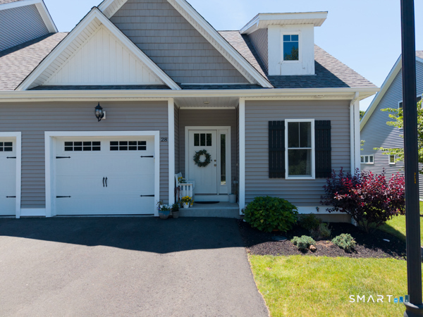 28 South Lakeside Drive Orange CT 06477