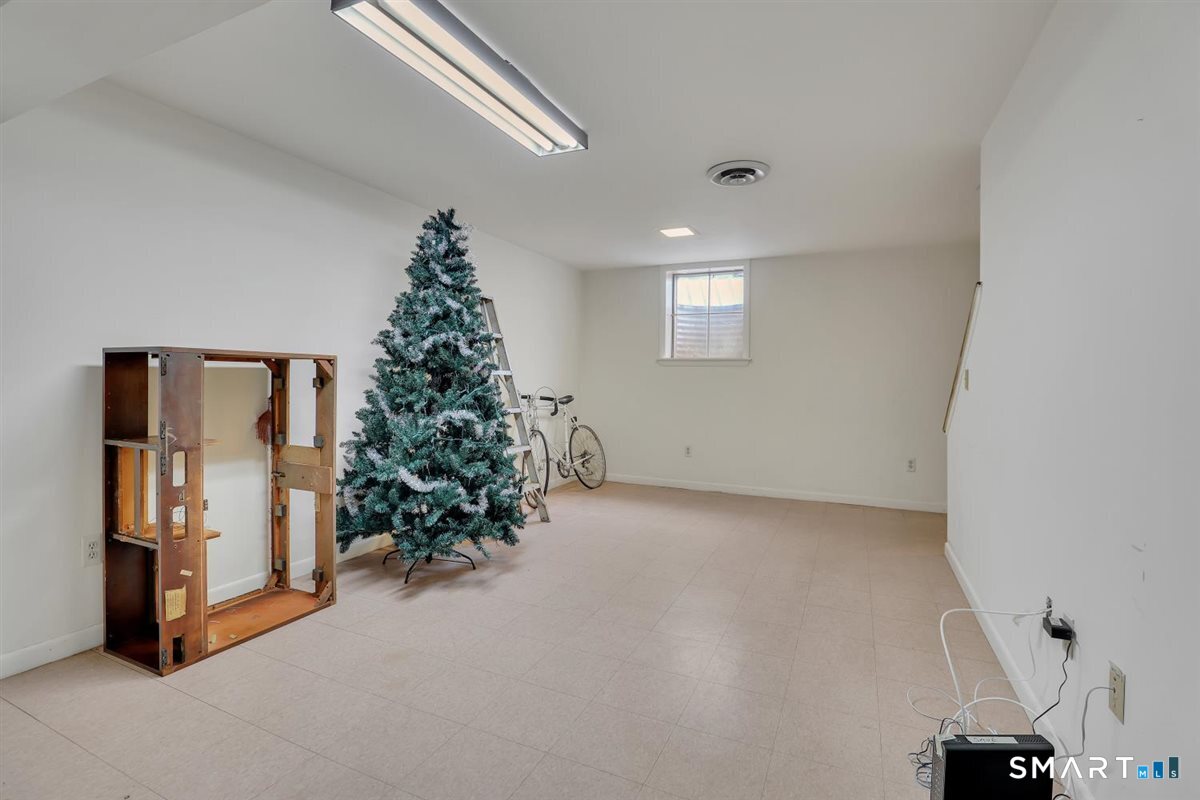 65A Ambassador Drive Manchester CT 06042