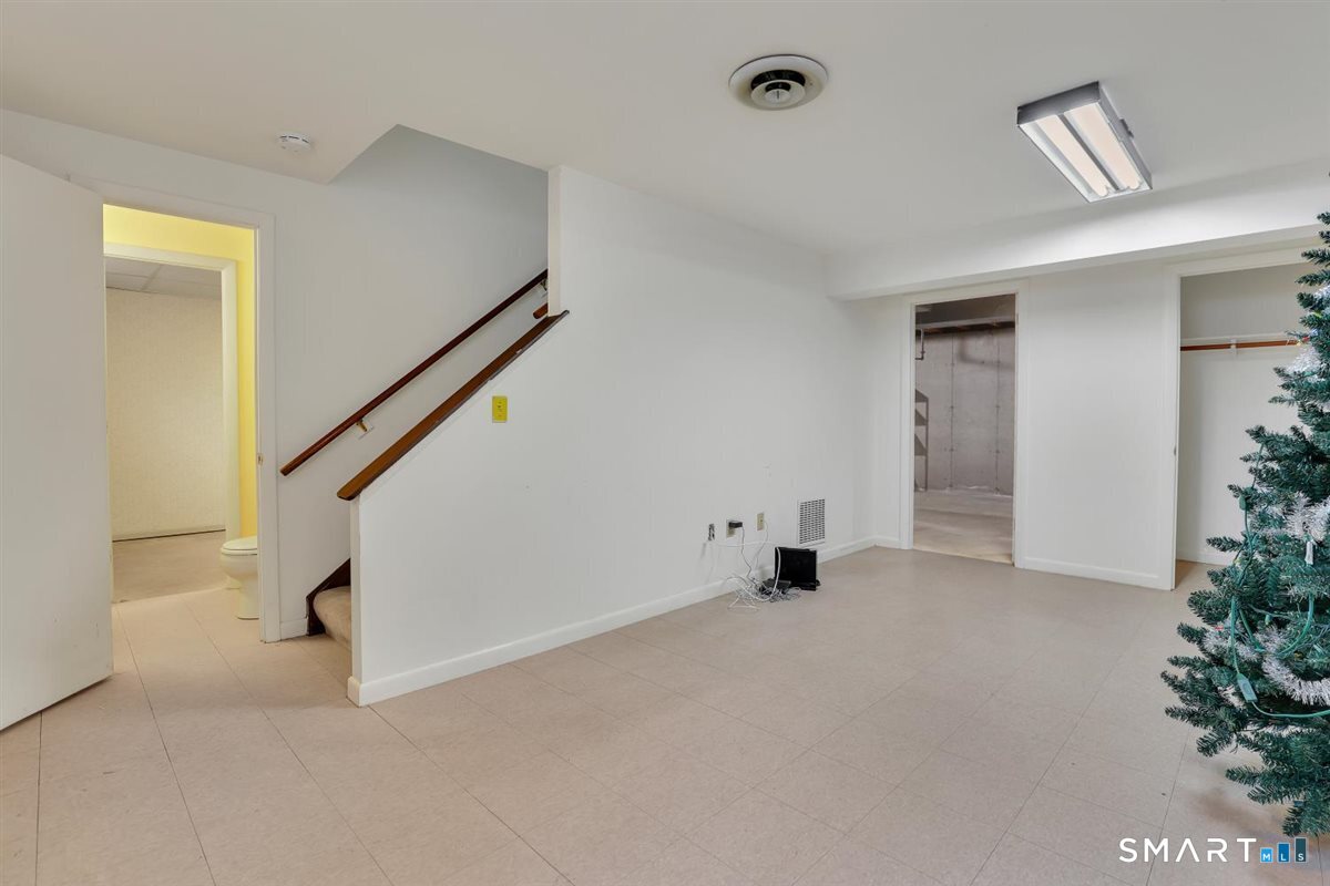 65A Ambassador Drive Manchester CT 06042