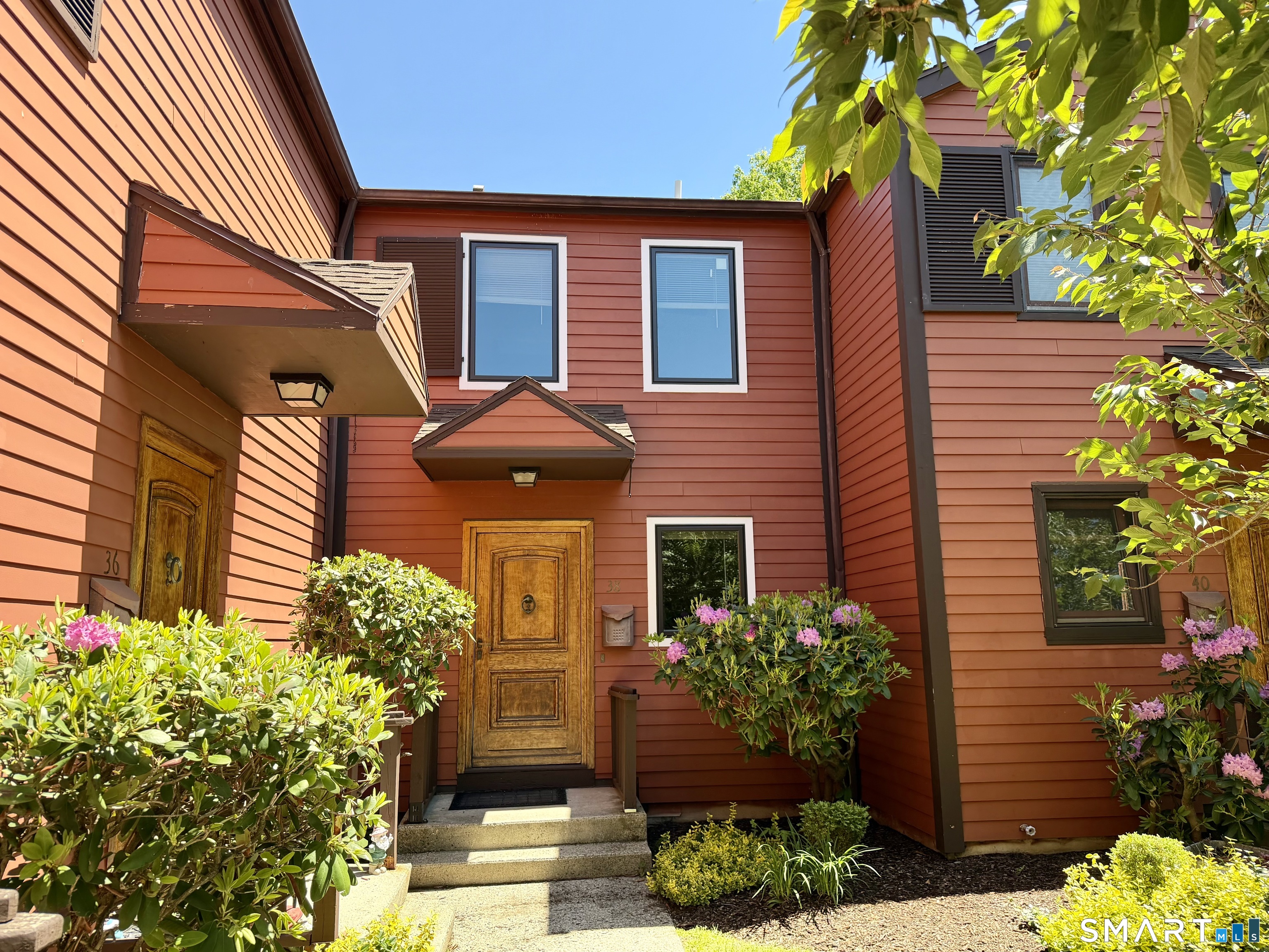 38 Courtland Drive Groton CT 06340
