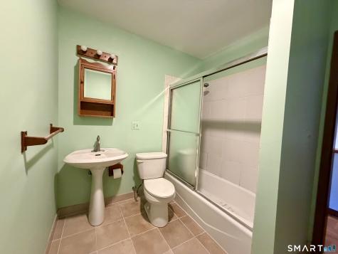 38 Courtland Drive Groton CT 06340