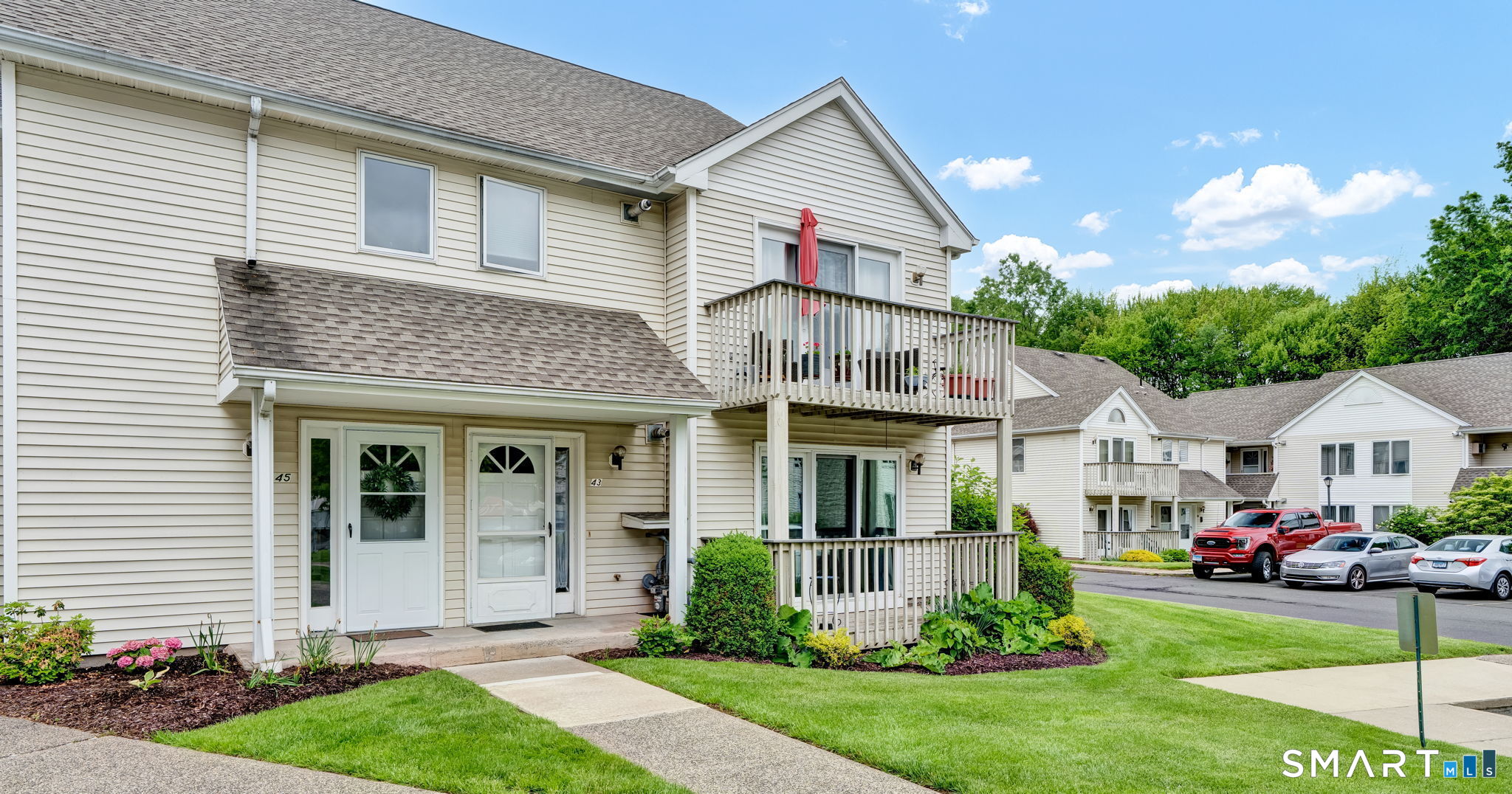 43 Millbrook Court Newington CT 06111