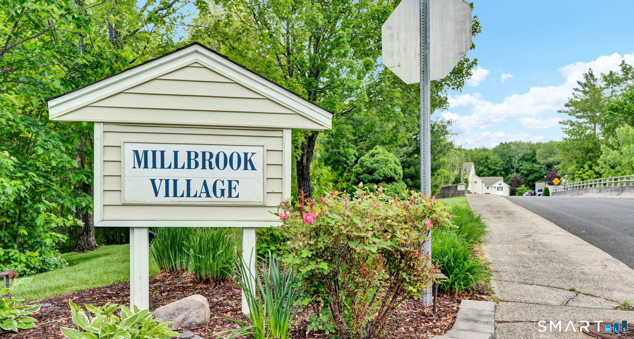 43 Millbrook Court Newington CT 06111